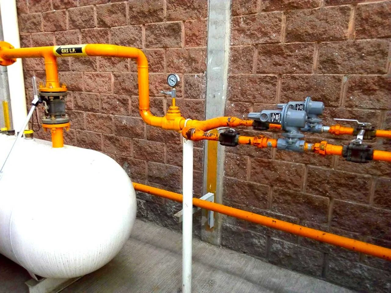 Instalación de red de gas LP a domicilio en Tuxtla